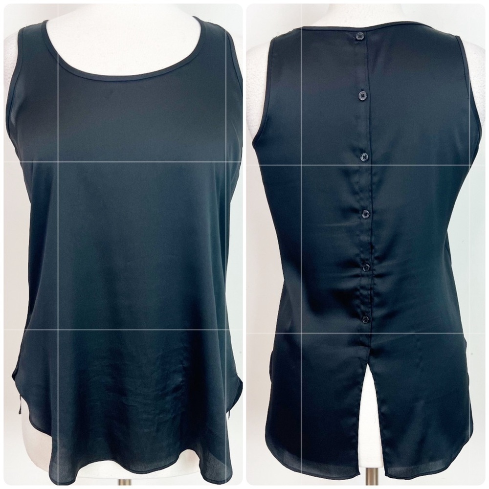 LOFT BLACK SILKY SLEEVELESS SCOOP NECK EXPOSED BUTTON BACK BLOUSE SMALL PETITE
